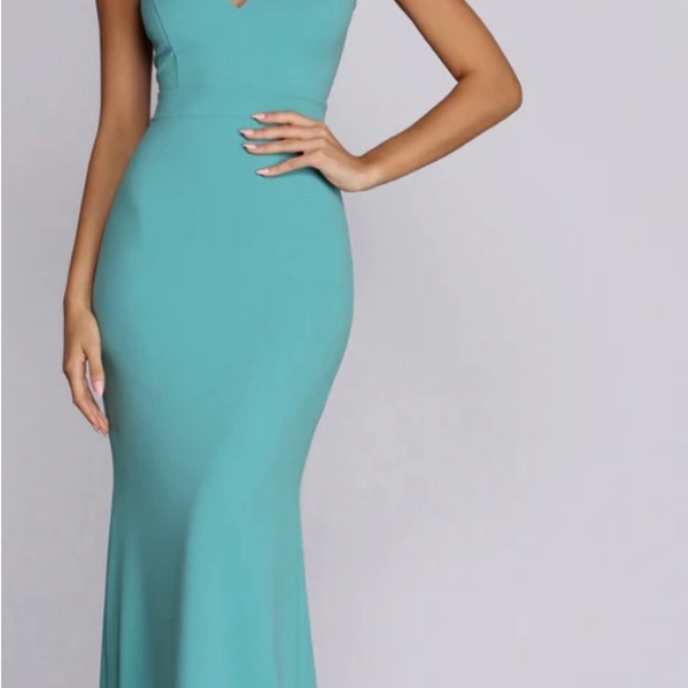 Elegant Teal Evening Gown